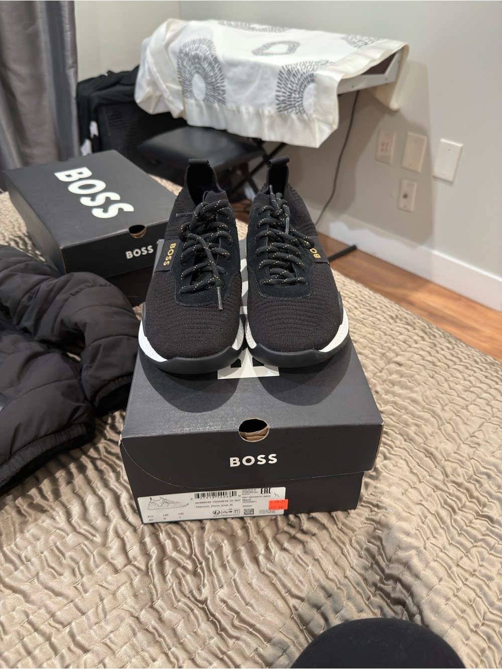 BOSS Men's titanium Black Knit Lace-Up Sneakers size: 7